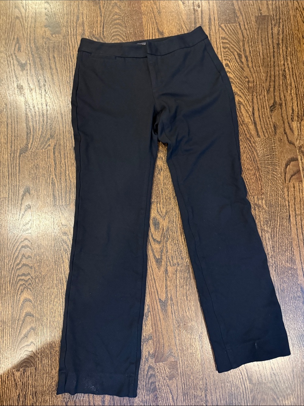 Classic Women’s Black Straight-Leg Pants size 4 loose fit NYDJ